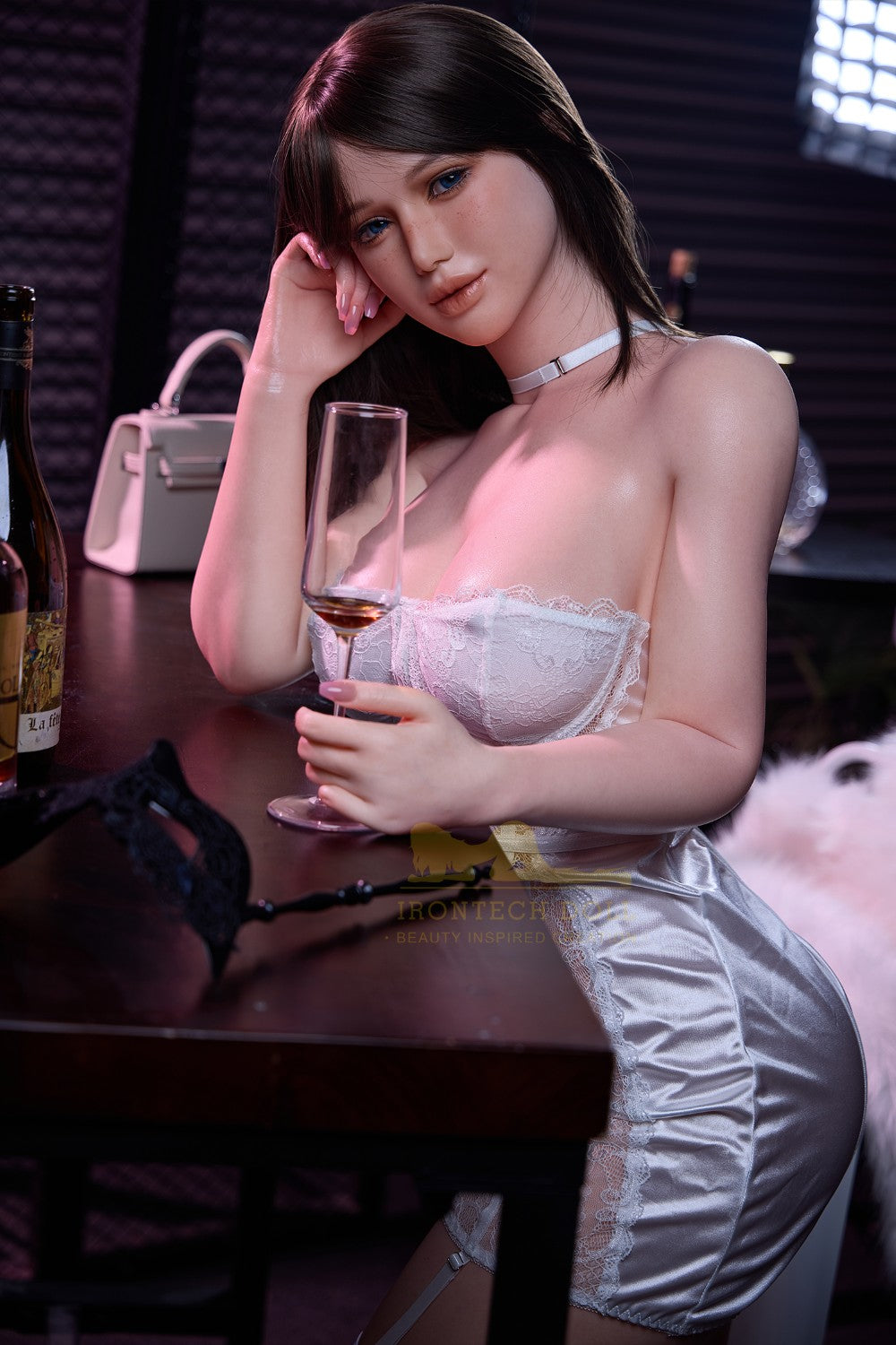 Celine seksnukk (Irontech Doll 164 cm E-tass S13 AIO silikoon)