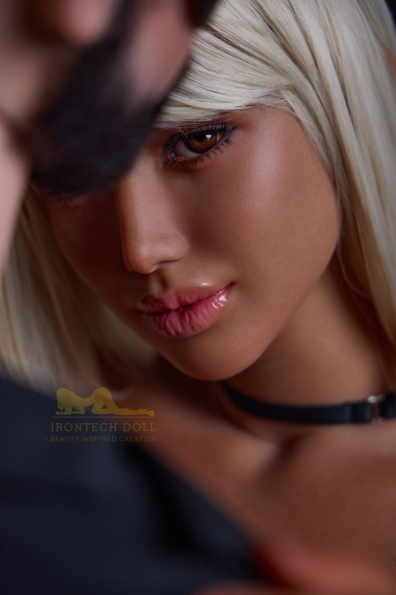 Celine seksnukk (Irontech Doll 164 cm E-tass S13 AIO silikoon)