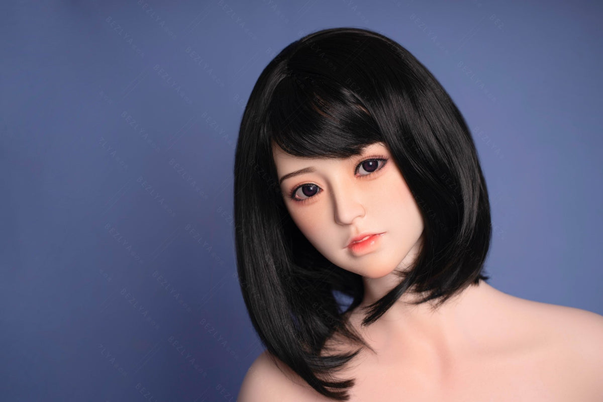 Hortensia seksnukk (Bezlya Doll 160 cm C-tass 2,1 silikoon)