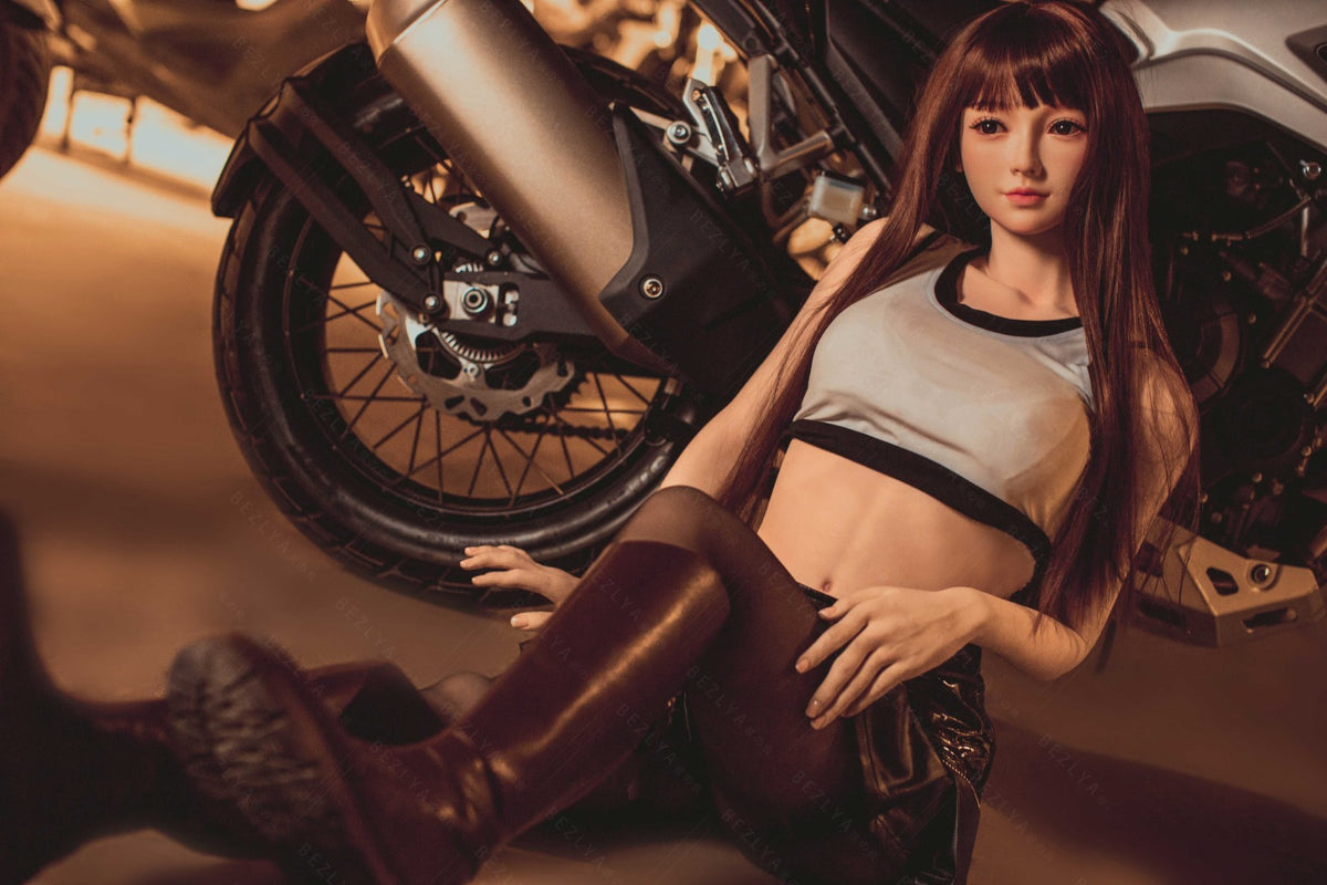 Holly Sex Doll (Bezlya Doll 160 cm C-tass 2,1 silikoon)