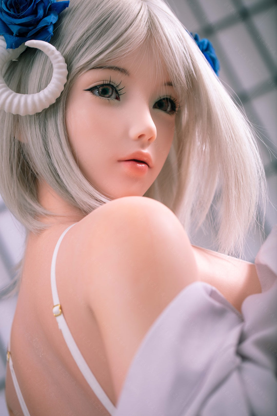 Cyrtenthera seksnukk (Bezlya Doll 160 cm G-tass 2,1 silikoon)