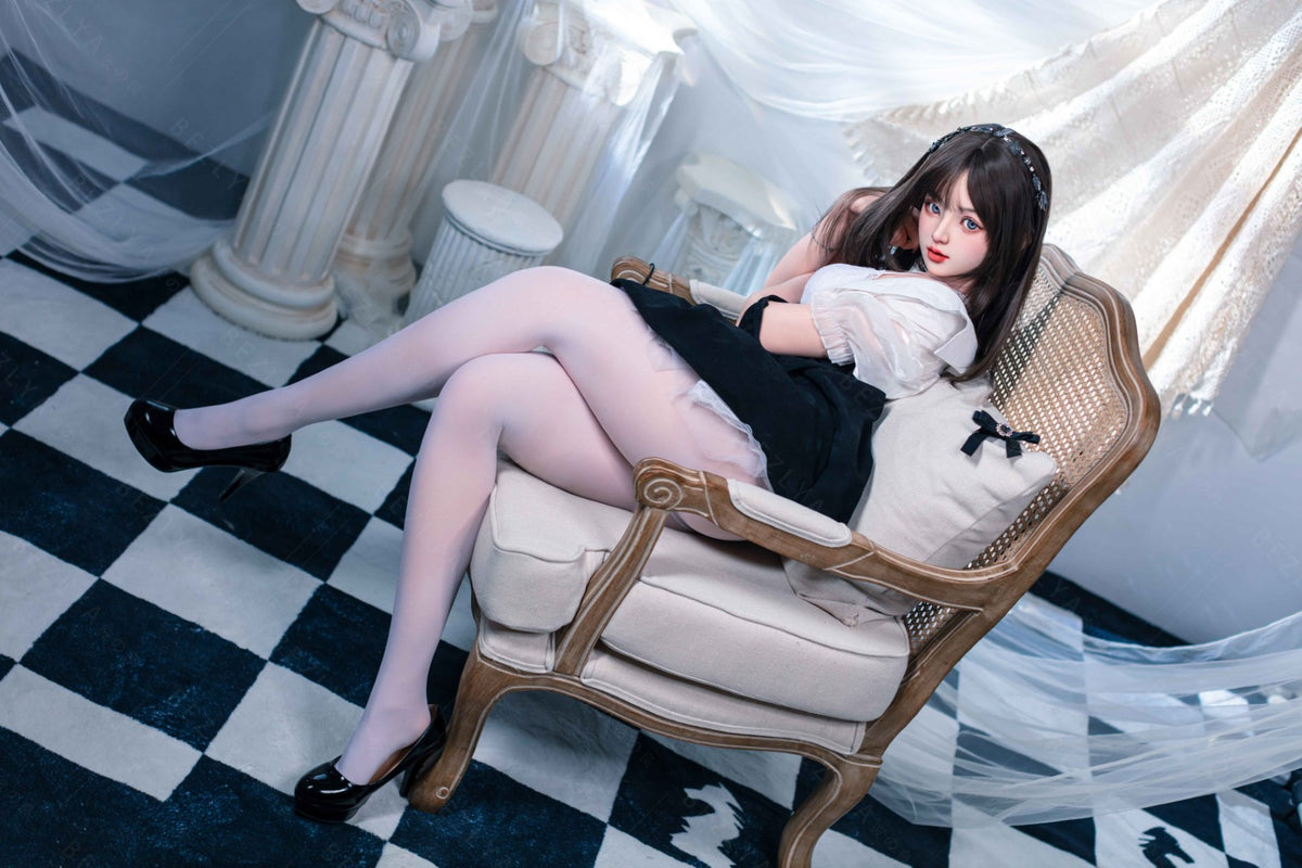 Convallaria seksnukk (Bezlya Doll 155 cm B tass 2,1 silikoon)