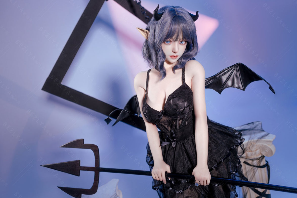 Campanula seksnukk (Bezlya Doll 149 cm D-tass 2,1 silikoon)