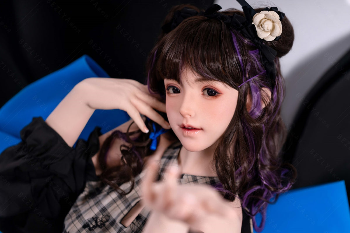 Pisumi seksnukk (Bezlya Doll 150 cm B tass 2,1 silikoon)