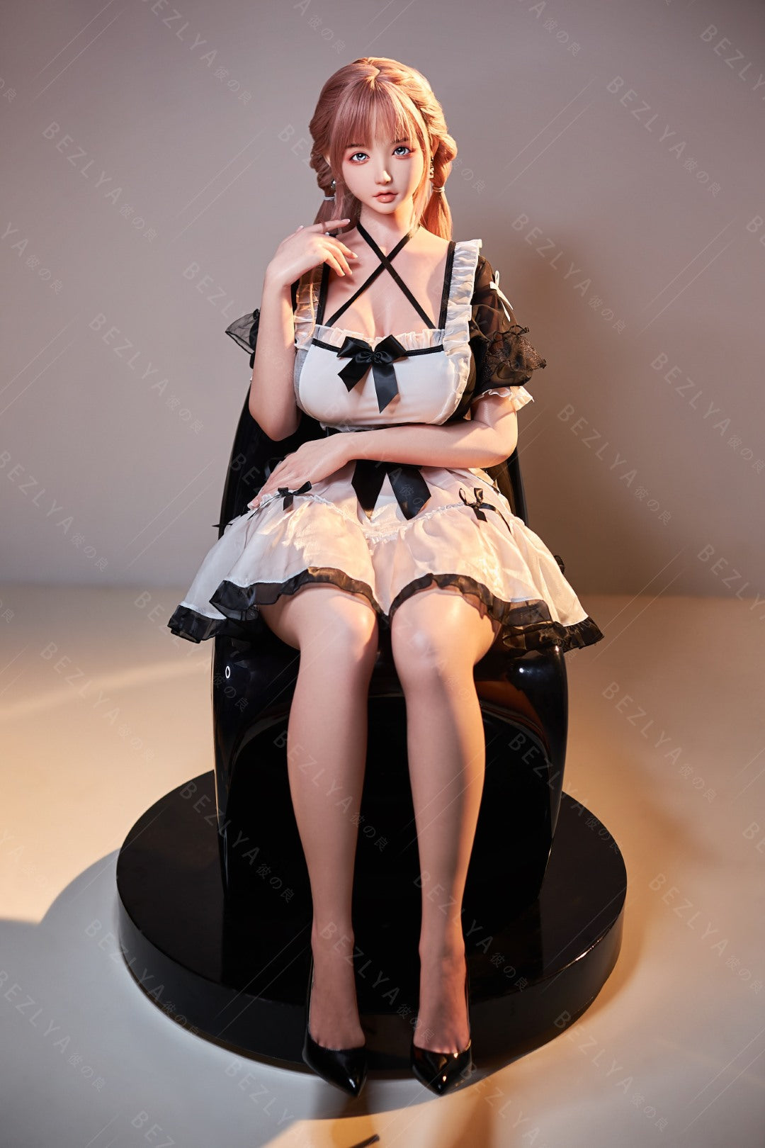Vanilje seksnukk (Bezlya Doll 155 cm H-tass 2,1 silikoon)