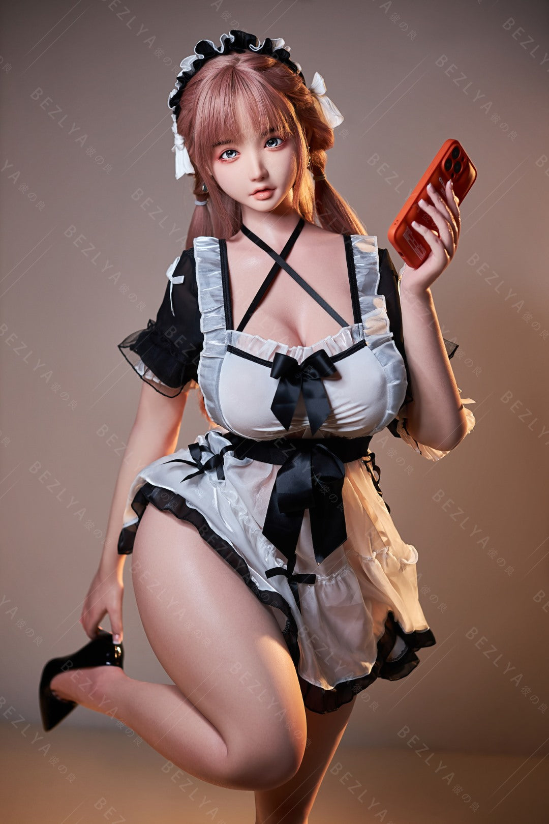 Vanilje seksnukk (Bezlya Doll 155 cm H-tass 2,1 silikoon)