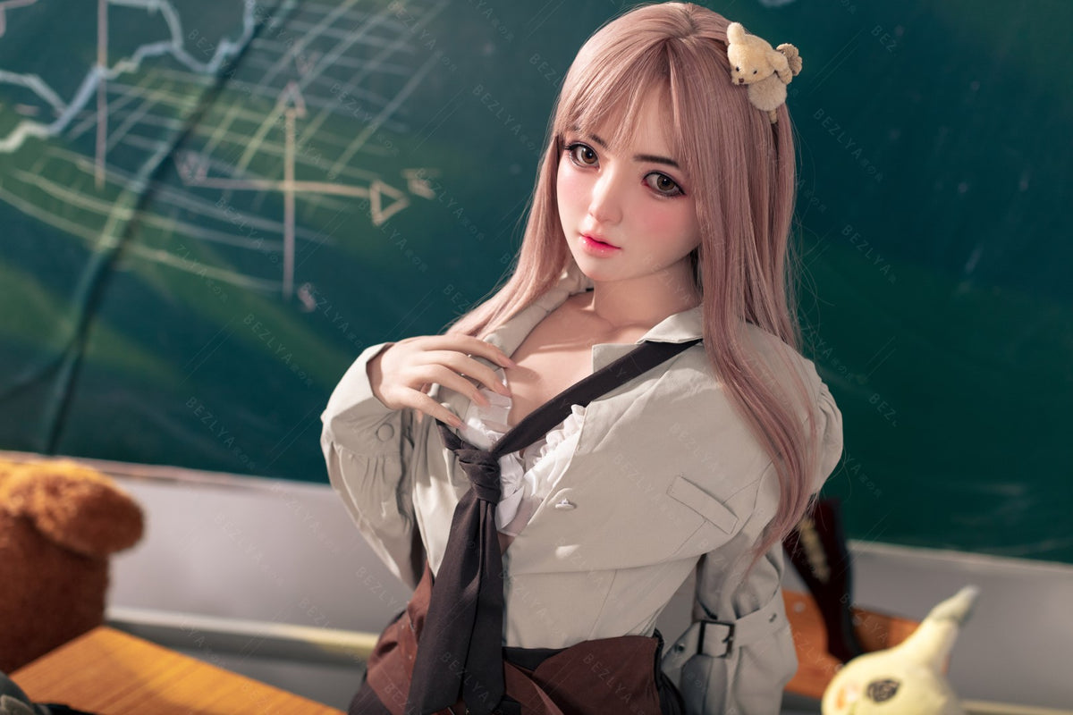 Convallaria seksnukk (Bezlya Doll 155 cm B tass 2,1 silikoon)