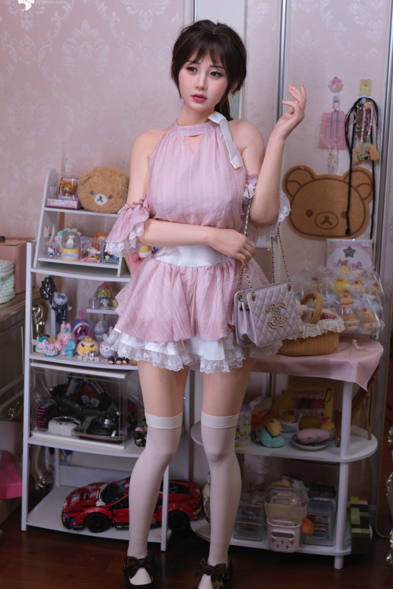 Vivi mudel 23 (Gynoid Doll 160 cm F-Cup silikoon)