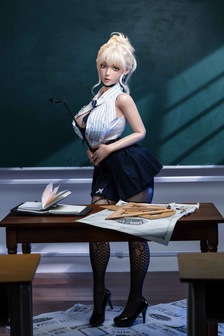 Violetne seksinukk (AITIA Nukk 157cm F-tass 2,2CF silikoon)
