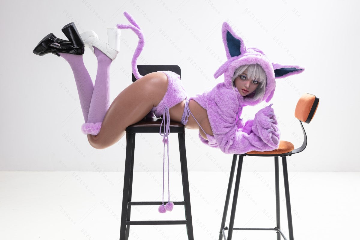 Campanula seksnukk (Bezlya Doll 155 cm E-tass 2,2CF silikoon)