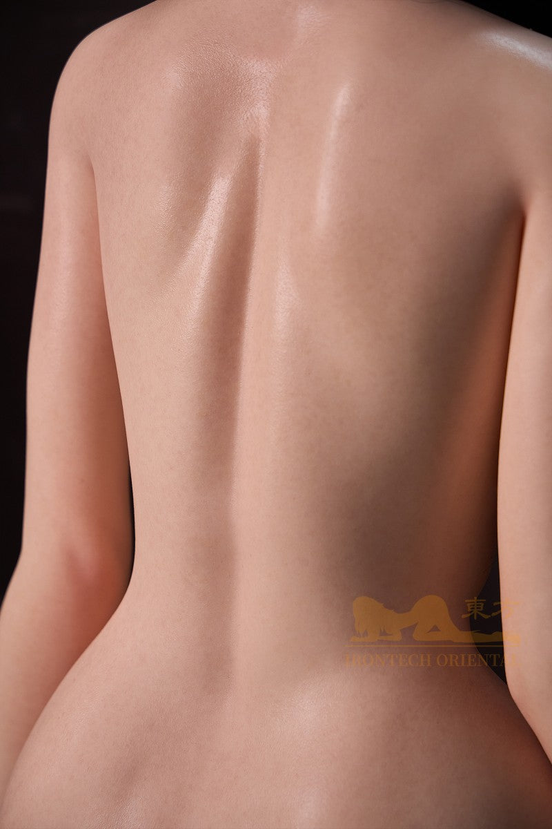 Yuna seksinukk (Irontech Doll 153cm E-Kupa T1 silikoon)