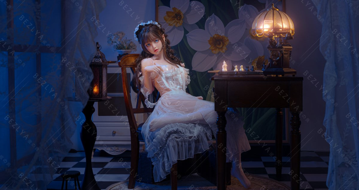 Campanula seksnukk (Bezlya Doll 149 cm D-tass 2,0 TPE + silikoon)