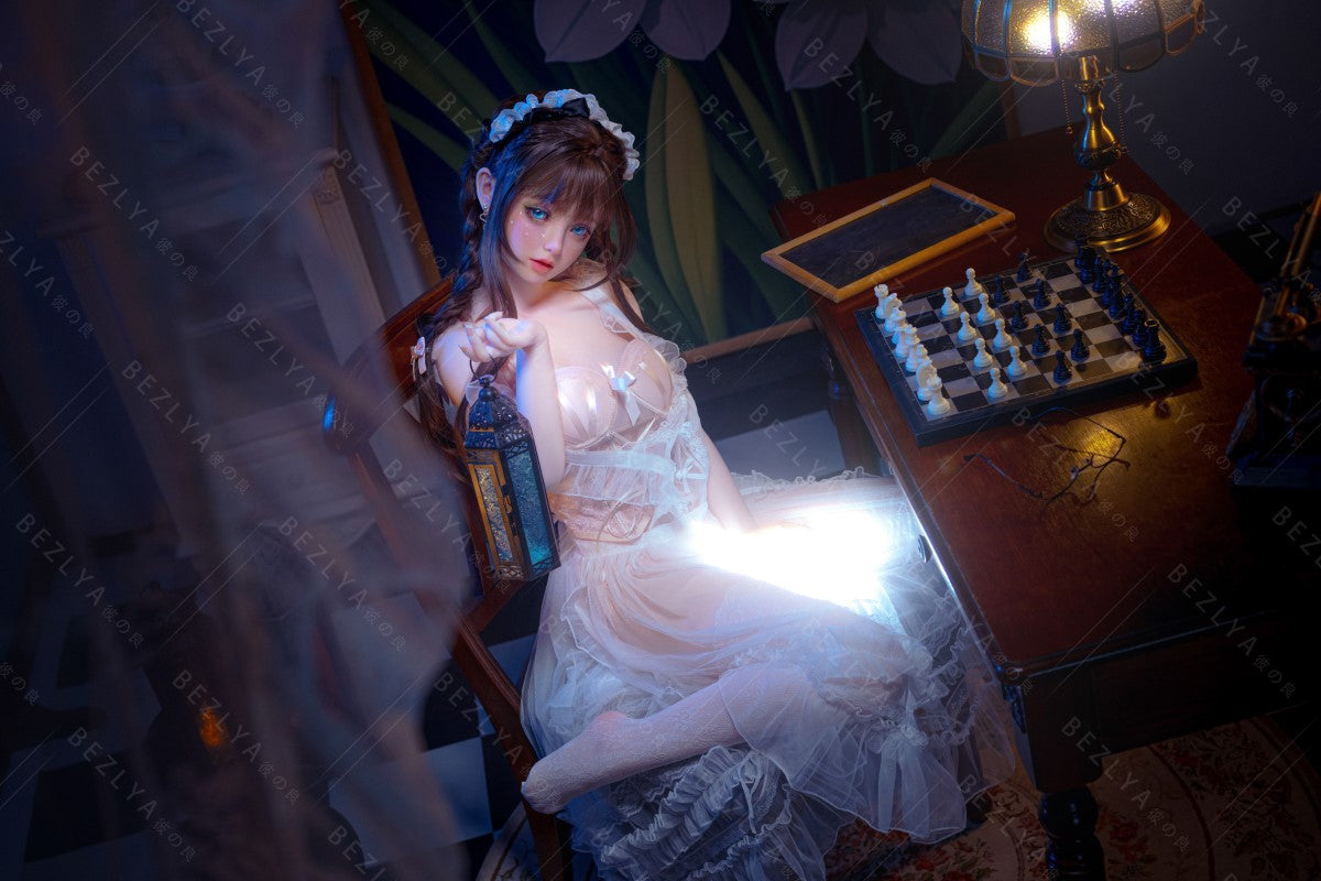 Campanula seksnukk (Bezlya Doll 149 cm D-tass 2,0 TPE + silikoon)