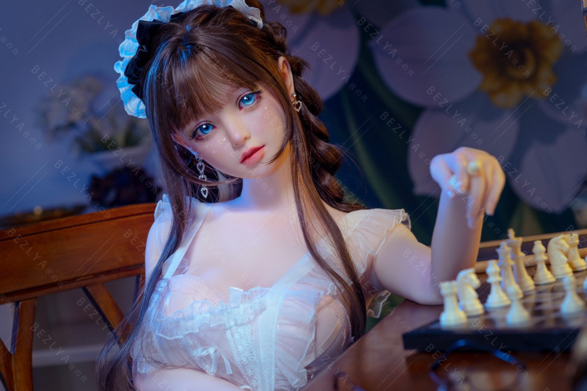 Campanula seksnukk (Bezlya Doll 149 cm D-tass 2,0 TPE + silikoon)