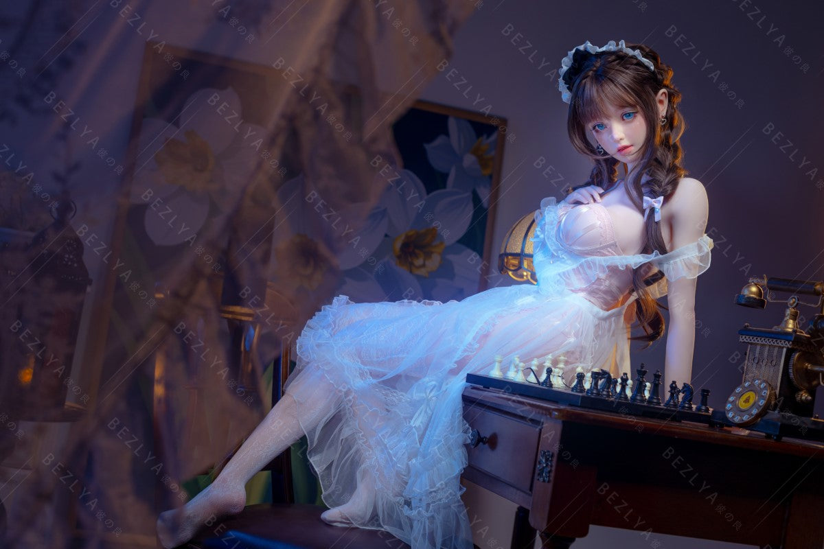 Campanula seksnukk (Bezlya Doll 149 cm D-tass 2,0 TPE + silikoon)