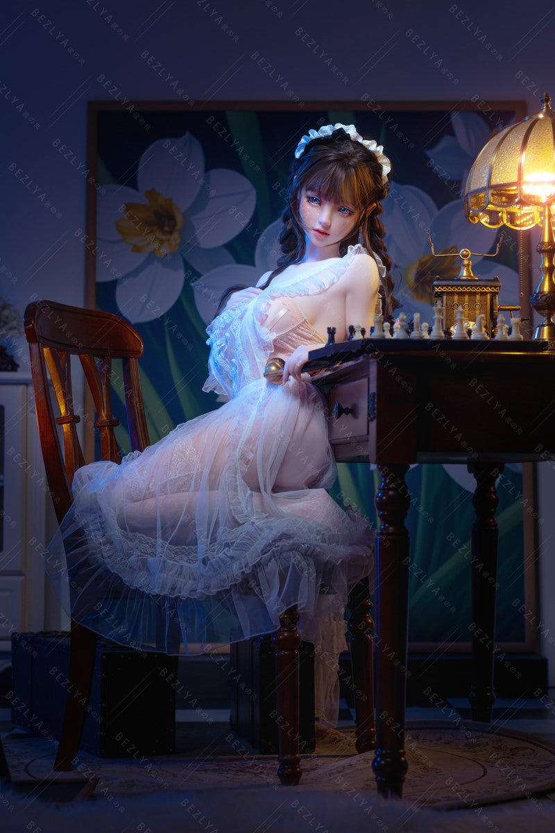 Campanula seksnukk (Bezlya Doll 149 cm D-tass 2,0 TPE + silikoon)