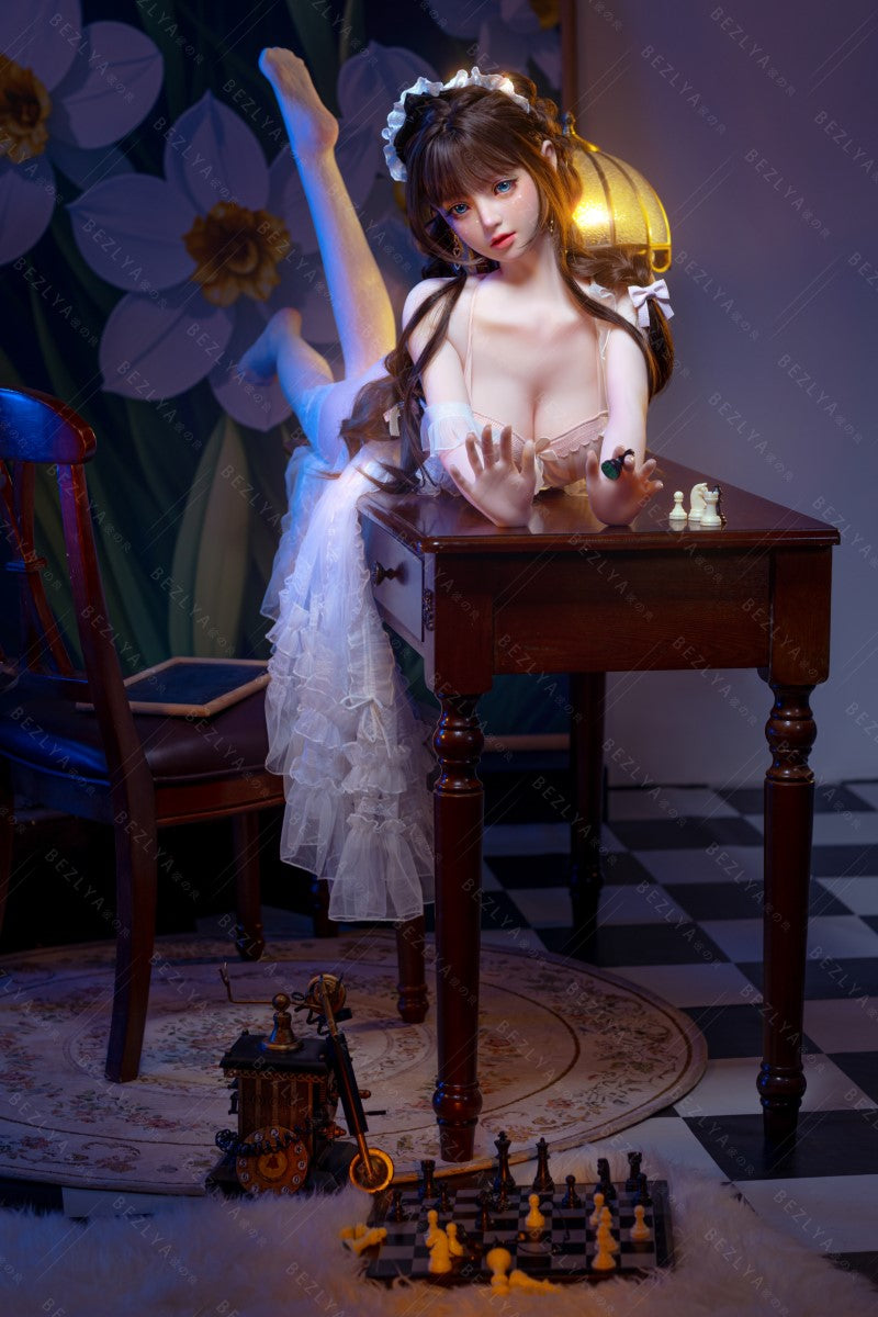Campanula seksnukk (Bezlya Doll 149 cm D-tass 2,0 TPE + silikoon)