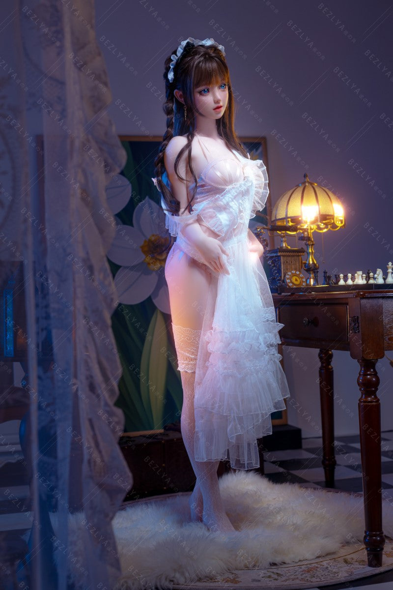 Campanula seksnukk (Bezlya Doll 149 cm D-tass 2,0 TPE + silikoon)