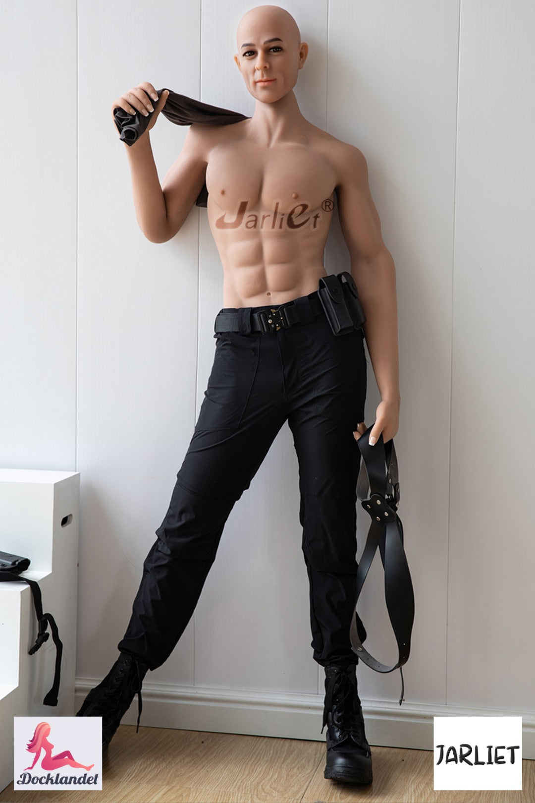 Meessoost nukk Matt alates Jarliet – 170 cm realistlik lihaselise kehaga nukk