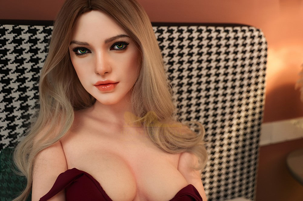 Dakota seksnukk (Irontech Doll 163 cm B-Cup S46 silikoon)