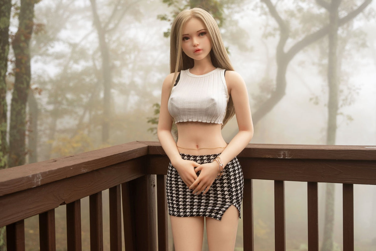Phoebe seksnukk (Piper Doll 140 cm F-Cup silikoon)