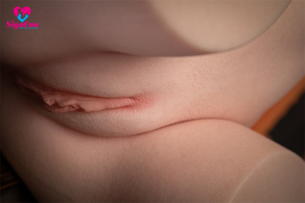 Hannah Sex Doll SG-T-014 (Sigafun Body 55cm E-Cup silikoon)