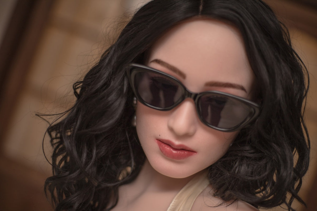 Sharla seksnukk (Climax Doll Pro 157cm C-tass TPE + silikoon)