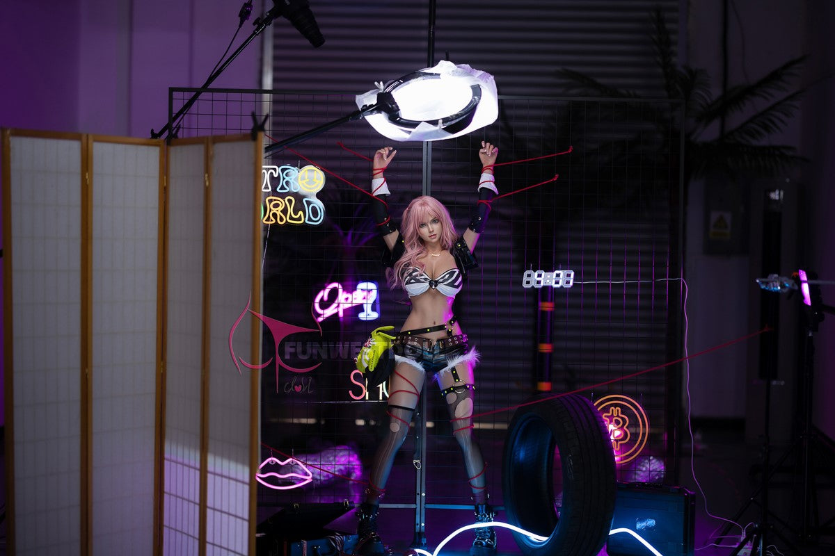 Nicole Sex Doll (FunWest Doll 157 cm G-Cup #036S silikoon)