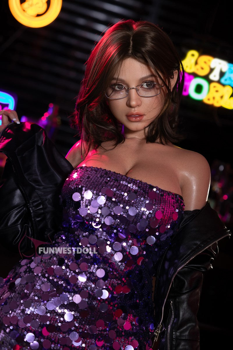 Lyra seksnukk (FunWest Doll 157 cm G-Cup #054S silikoon)