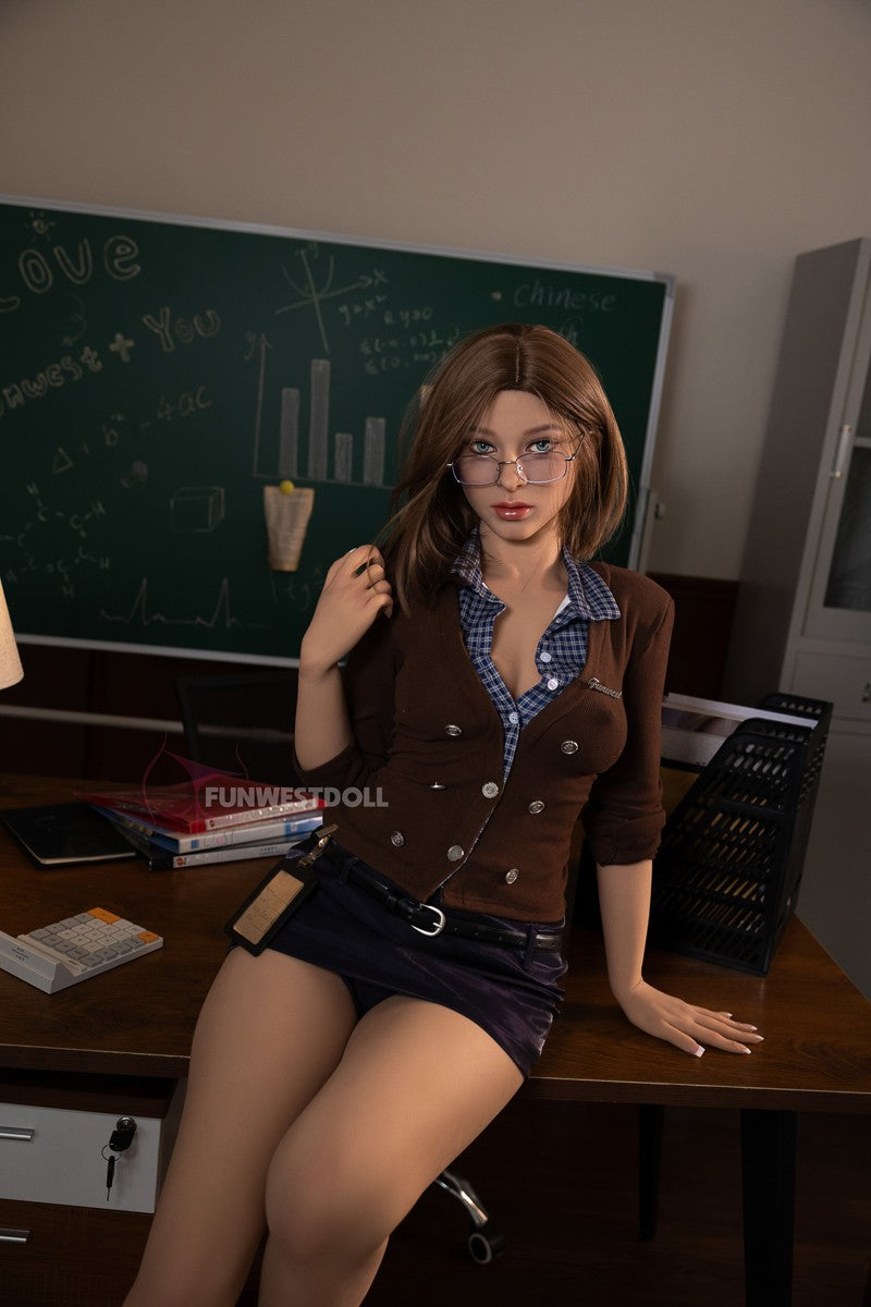 Sheila seksnukk (FunWest Doll 165 cm C-Cup #057 TPE)