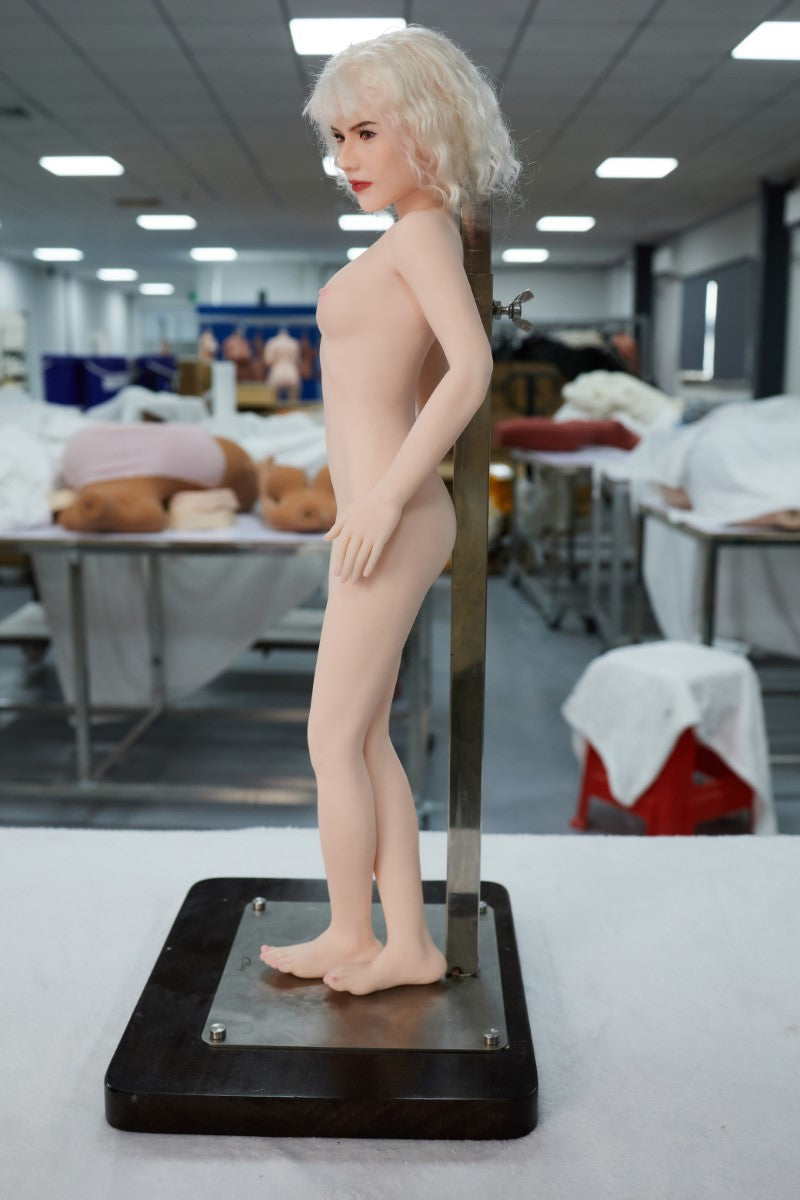 Tara seksnukk (Climax Doll Mini 60cm S-tass silikoon)