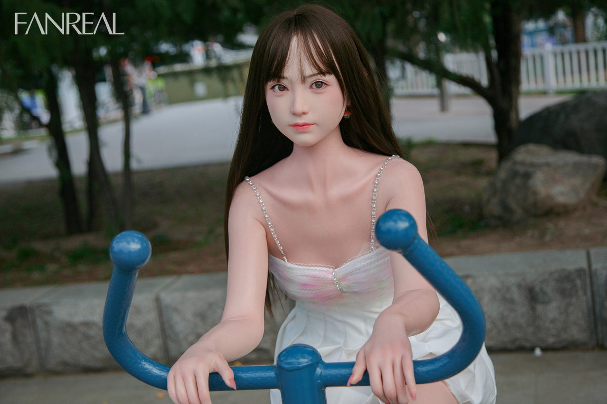 Mo Sex Doll (FanReal Doll 153cm B-tass silikoon)