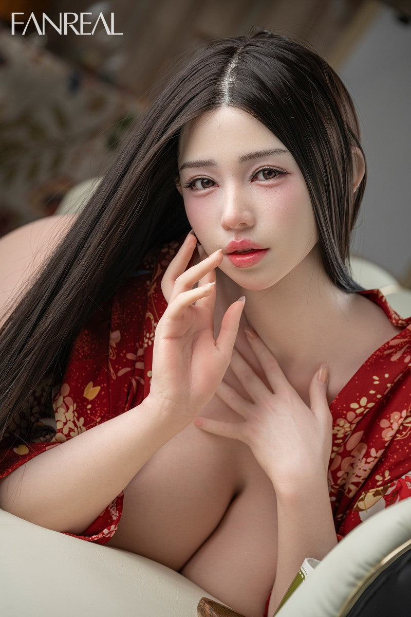 Nora seksnukk (FanReal Doll 166cm J-tass silikoon)