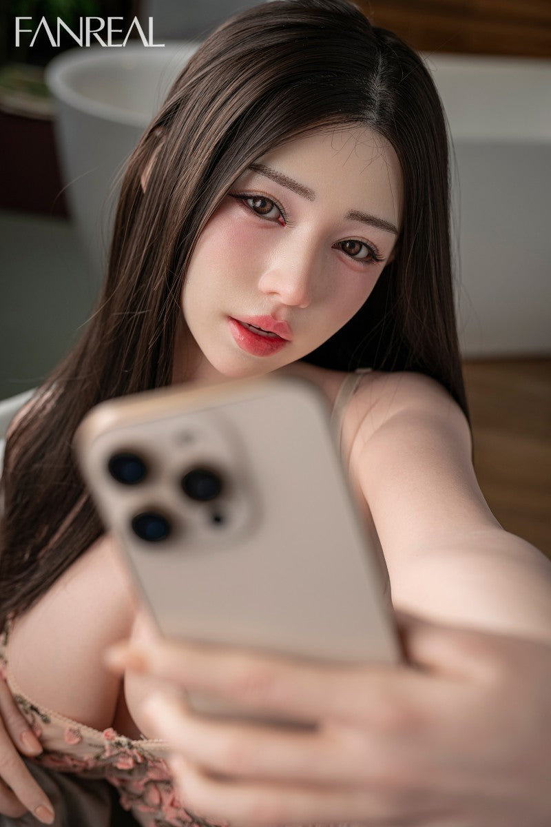 Nora seksnukk (FanReal Doll 155 cm F tass RST silikoon)