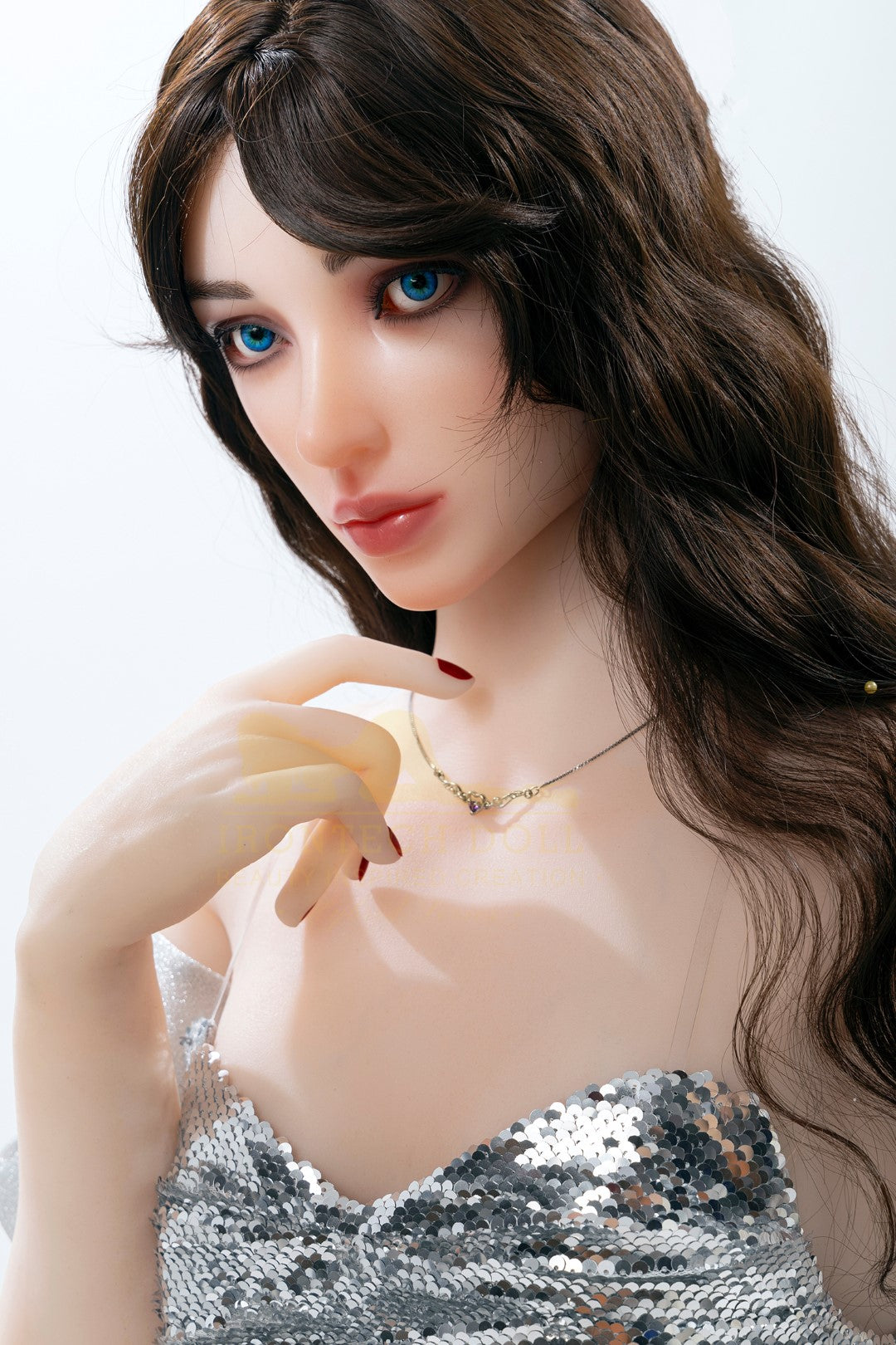 Gia seksinukk (Irontech Doll 162 cm A-Cup S47 TPE + silikoon)