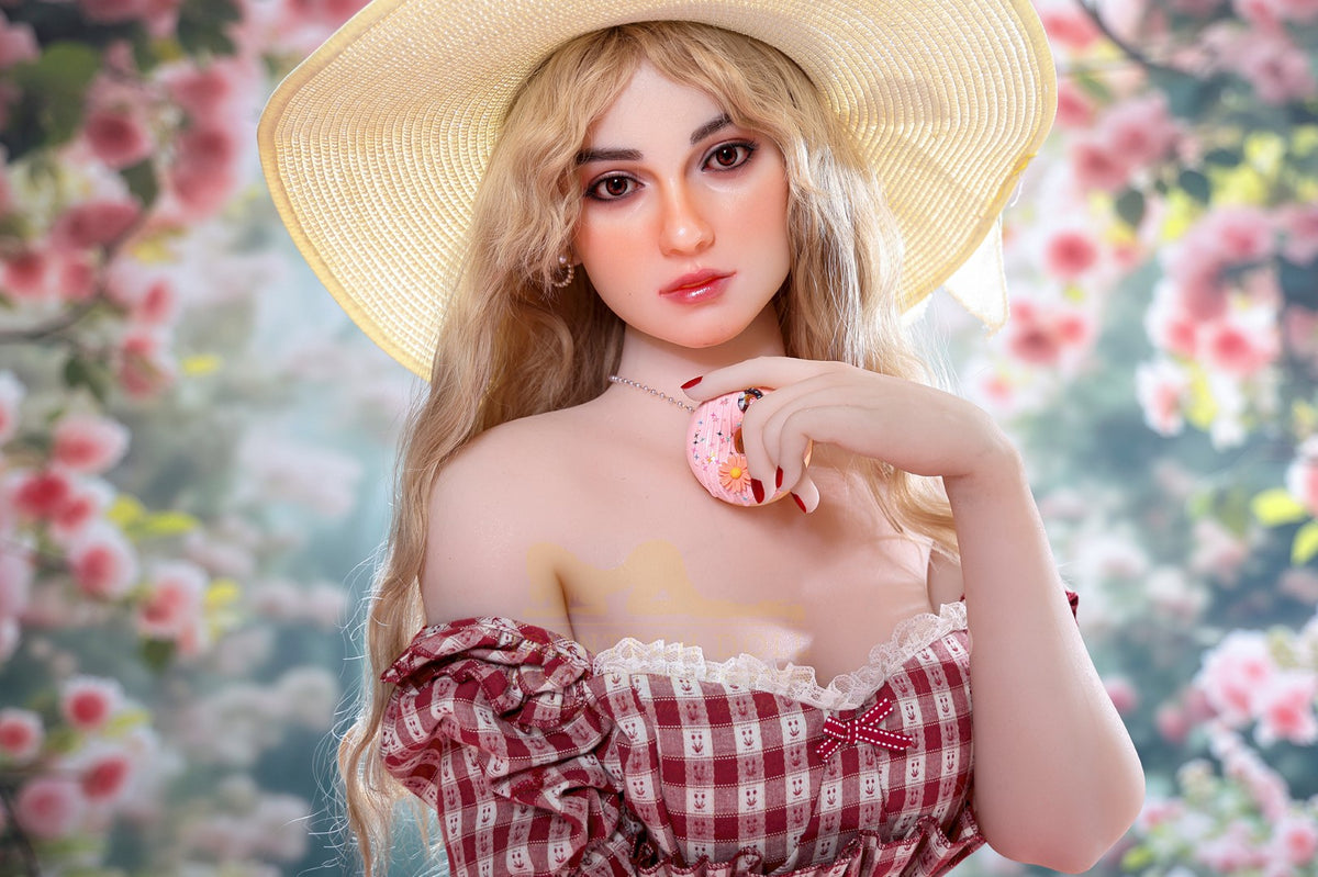 Tina seksnukk (Irontech Doll 162 cm A-Cup S45 TPE + silikoon)
