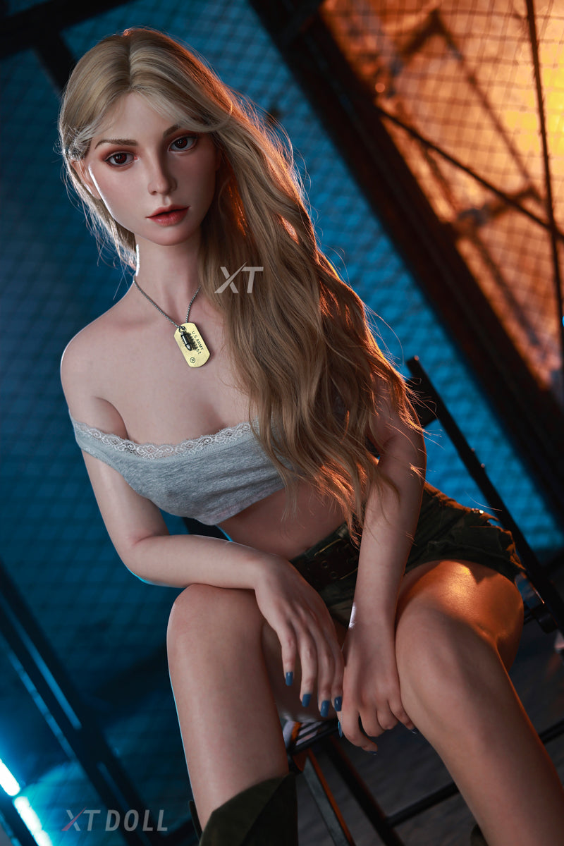 Melanie seksnukk (XT Doll 164 cm C-Cup #XT-15-B silikoon)