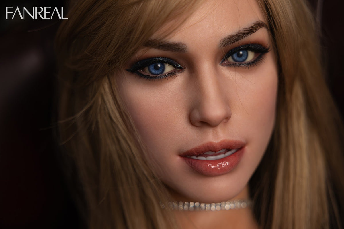 Della seksnukk (FanReal Doll 170 cm D-tass silikoon)