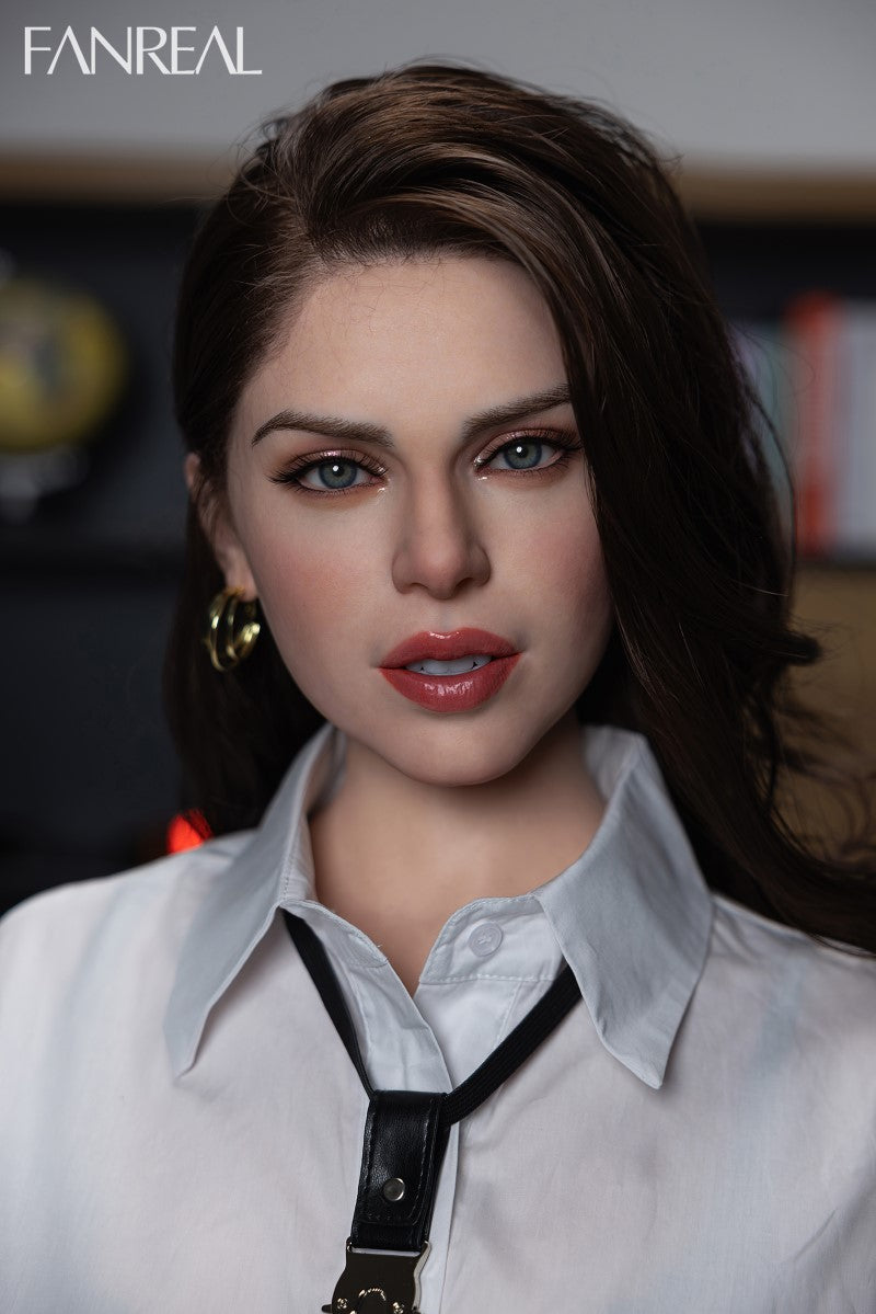 Gina Sex Doll (FanReal Doll 170 cm D-tass silikoon)