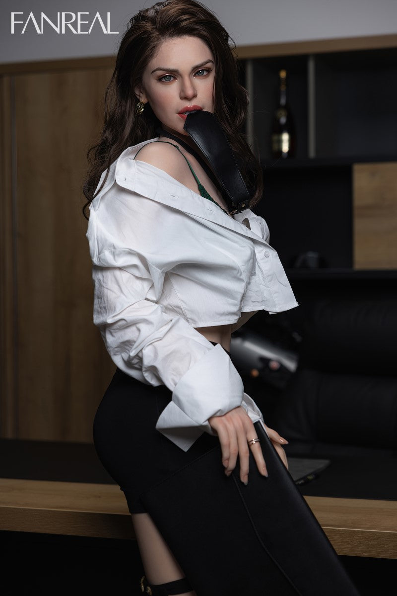 Gina Sex Doll (FanReal Doll 170 cm D-tass silikoon)
