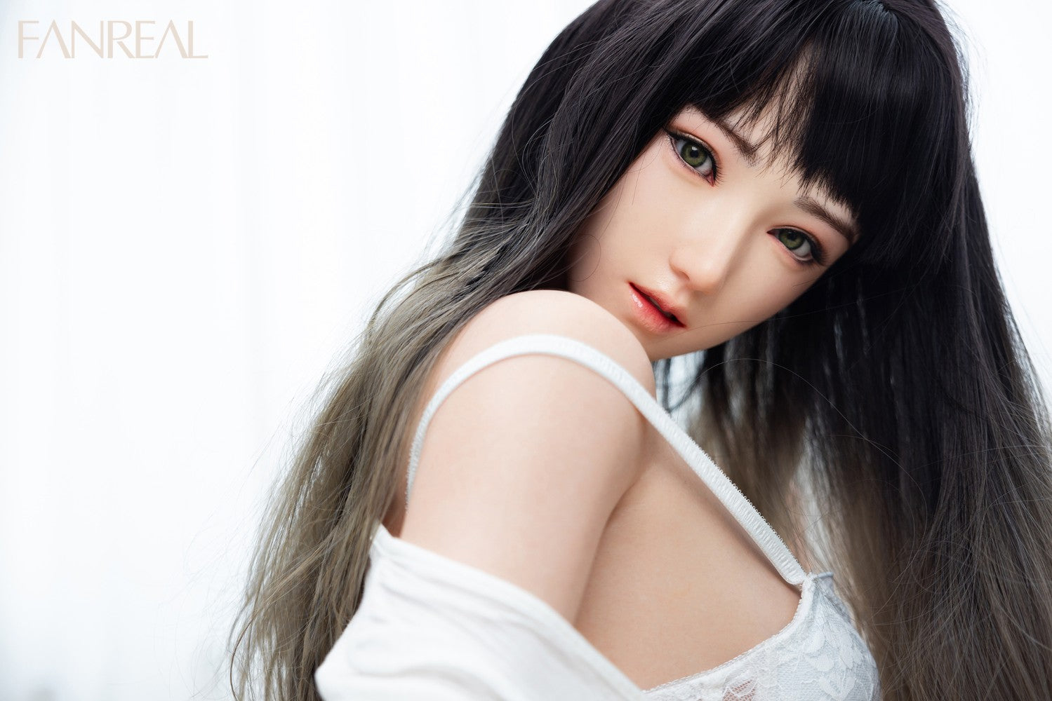 Jia seksnukk (FanReal Doll 158cm B tass silikoon)
