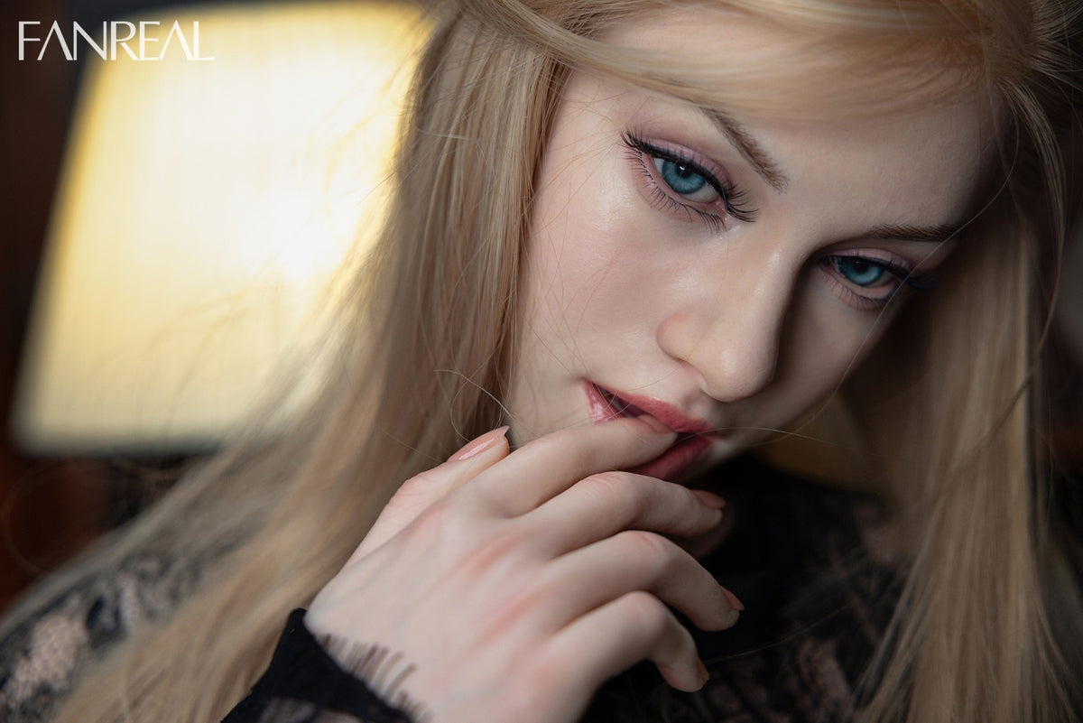 Vanessa seksnukk (FanReal Doll 168cm F tass silikoon)