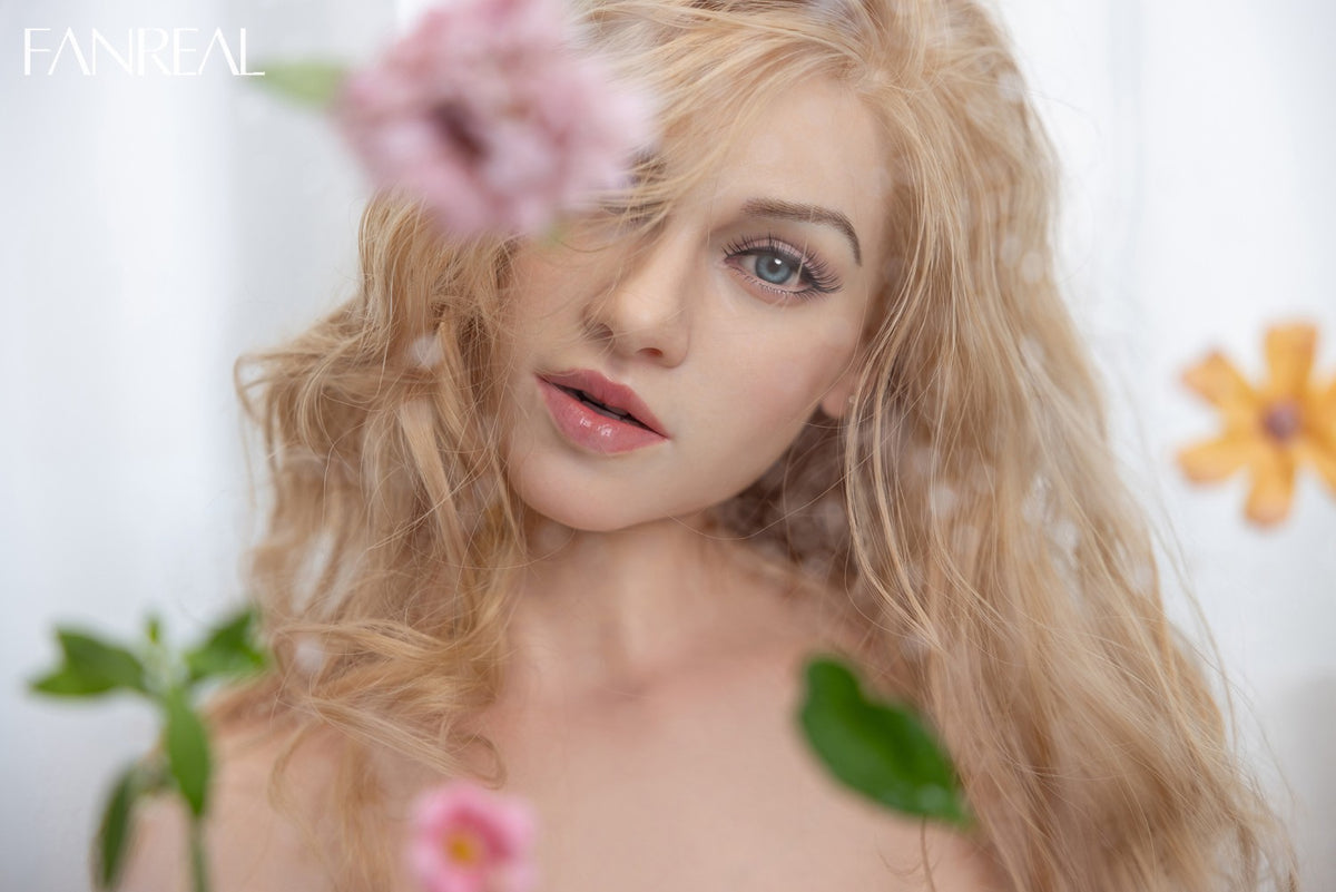 Vanessa seksnukk (FanReal Doll 168cm F tass silikoon)