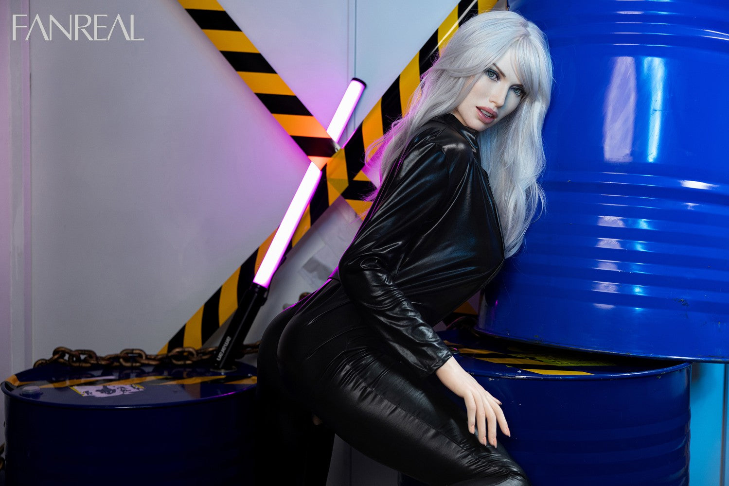 Kelly seksnukk (FanReal Doll 168cm F tass silikoon)