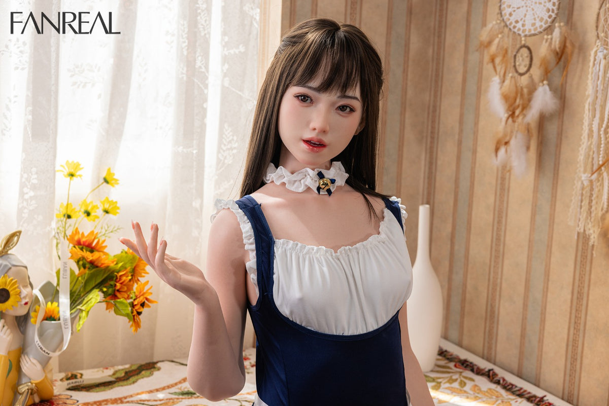 Molly seksnukk (FanReal Doll 153cm B-tass silikoon)