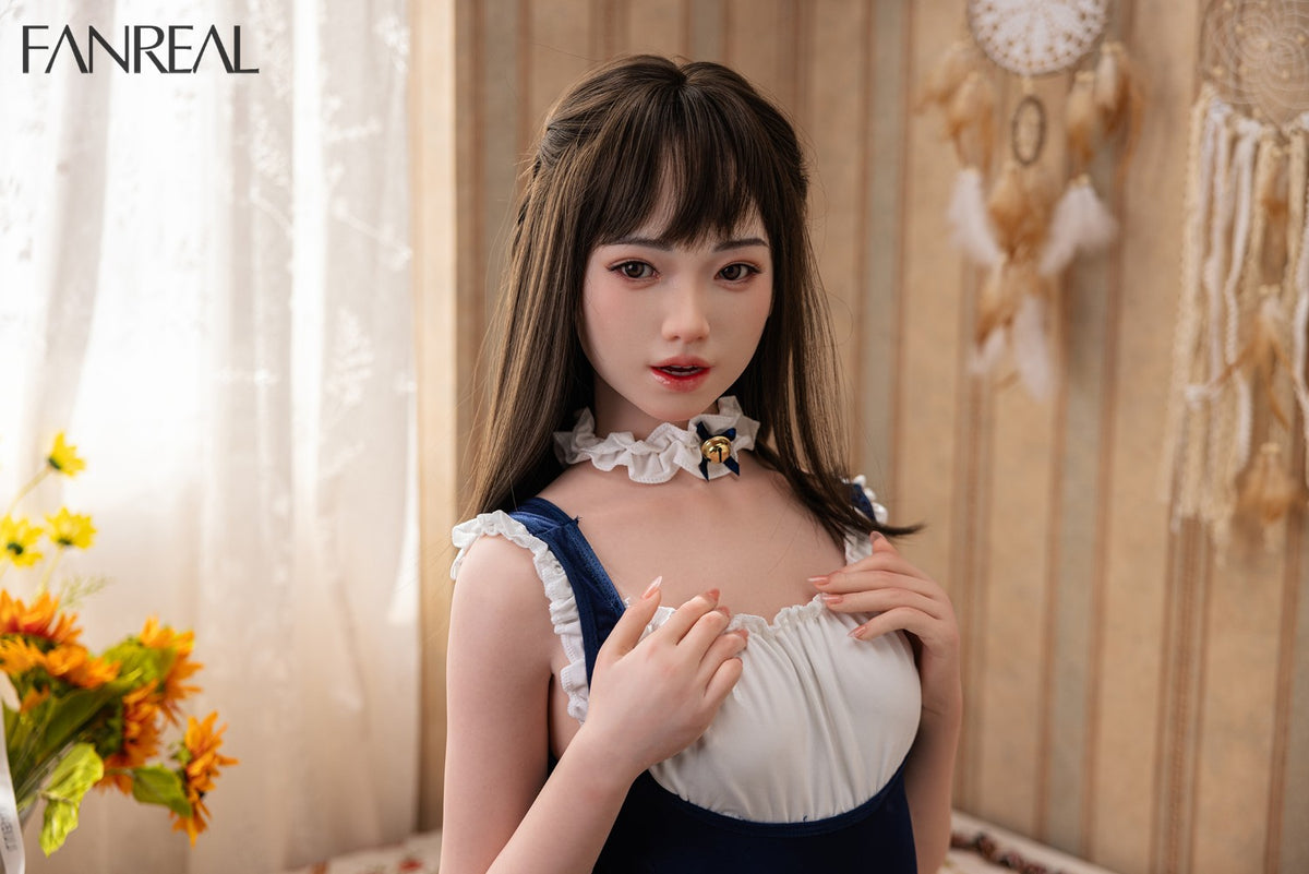 Molly seksnukk (FanReal Doll 153cm B-tass silikoon)