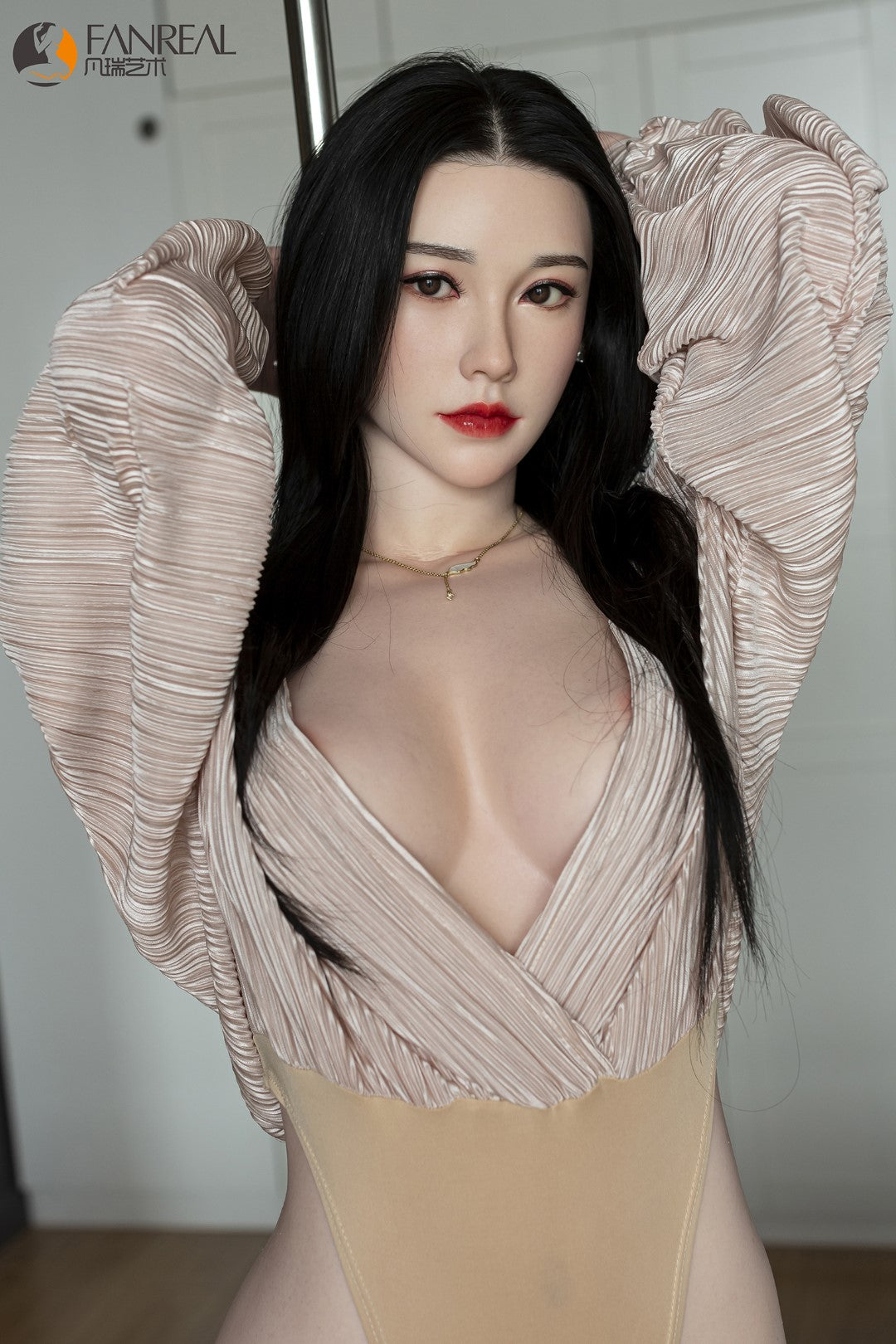 Vivi seksnukk (FanReal Doll 173cm D-tass silikoon)