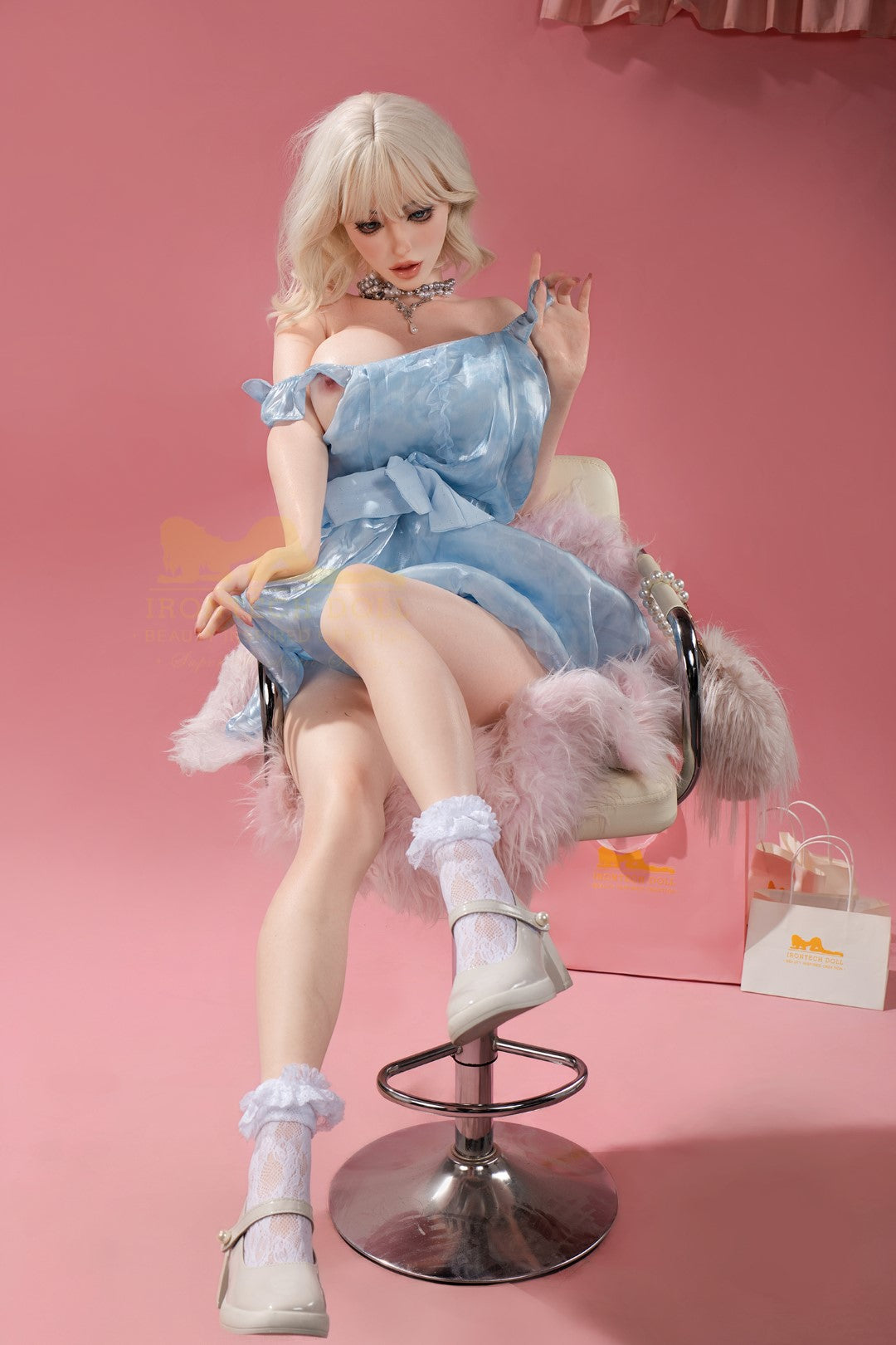 Vanessa seksnukk (Irontech Doll 158 cm H-tass B2 silikoon)