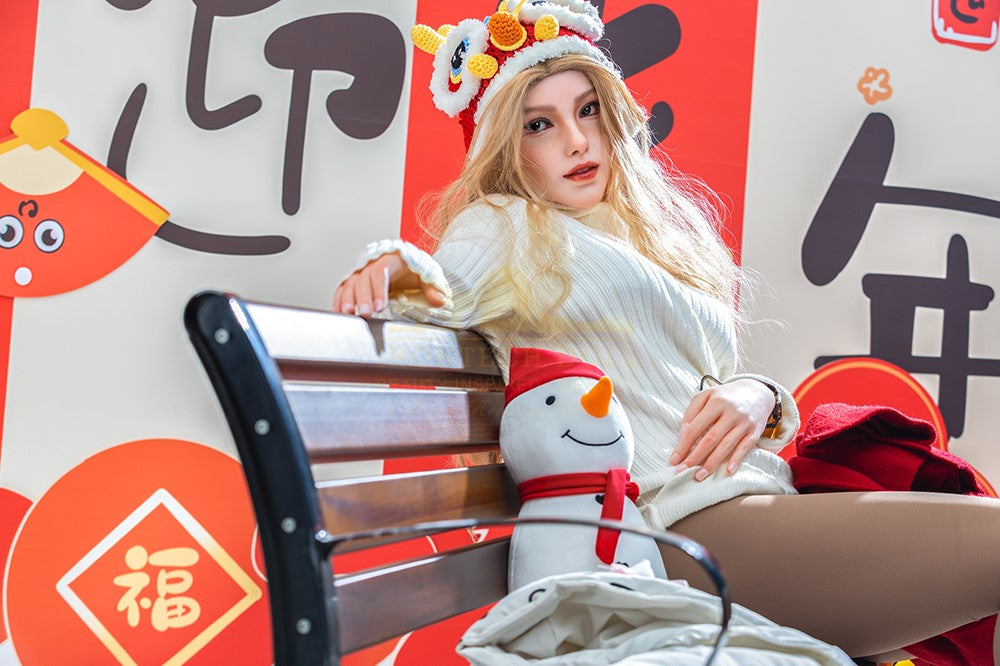 Vivian Sex Doll (Irontech Doll 163 cm B-Cup S31 silikoon)