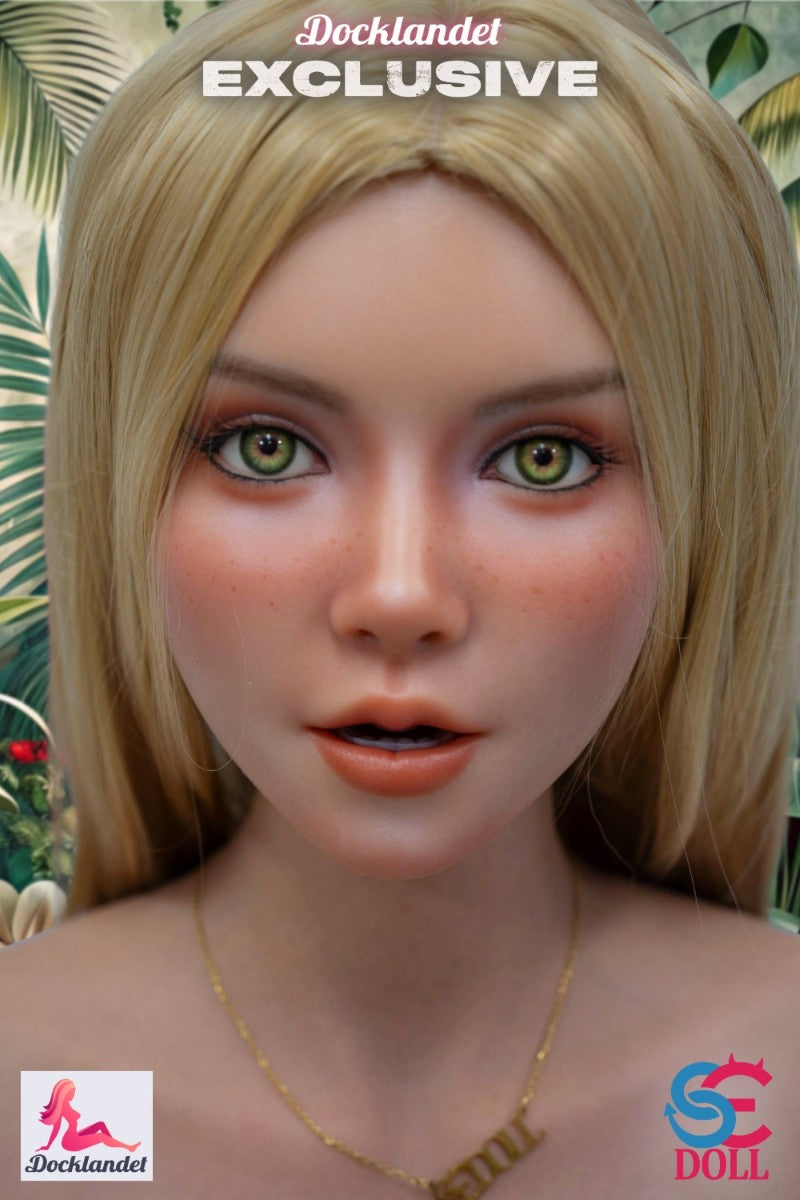 Kemeny.C on eksklusiivne torso sex doll varustatud tõelise nahatekstuuriga (RST), kaalulangus ja liikuva lõua ja pärissuuga pea (ROS). 114 cm pikkune loomuliku kehakuju ja suurte rindadega silikoonnukk (size F-tass).

Kemeny torso on välja töötatud ainulaadses koostöös SE-Doll ja eksklusiivne Docklandet